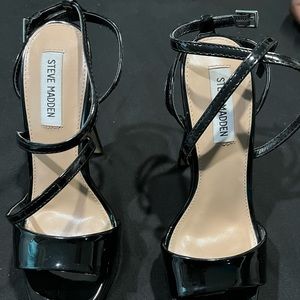 Lightly worn Steve Madden Heels